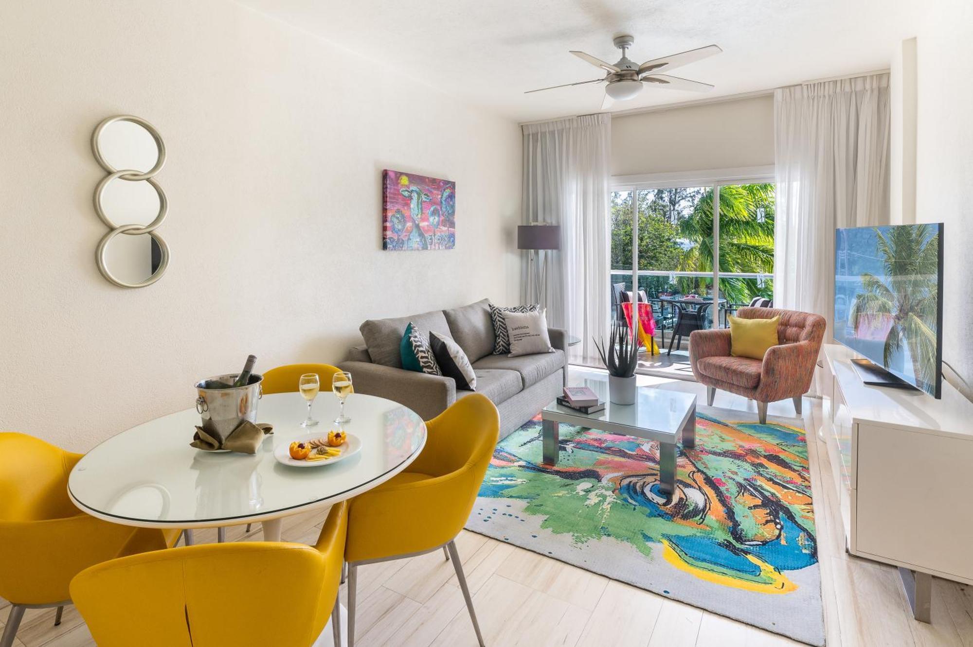 One-Bedroom Suite,1563321322:JPEG